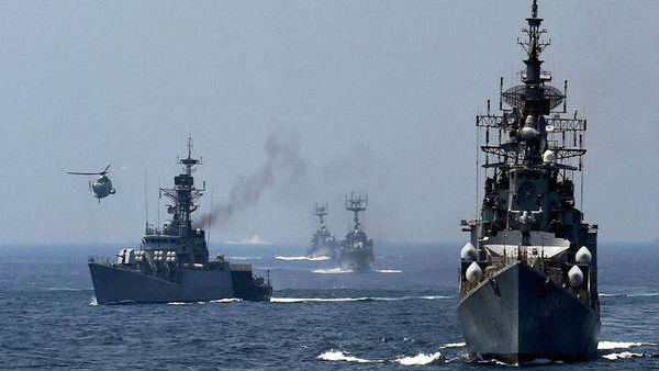 ಮಾಜಿ ಅಧಿಕಾರಿಗಳ ಮೇಲೆ ಆರೋಪ 