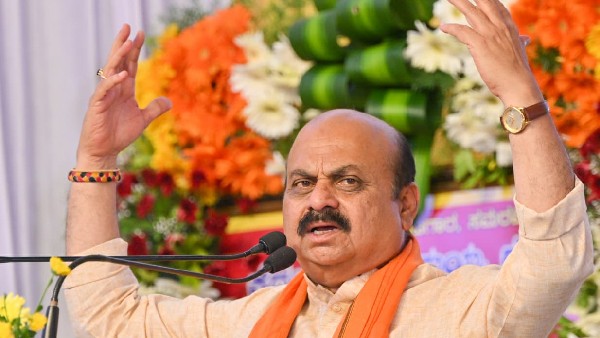 ವಿಮಾನ ನಿಲ್ದಾಣಕ್ಕೆ ನಿಮ್ಮ ಸರ್ಕಾರವೇ ಇದ್ದಾಗ ಹೆಸರು ಇಡಬಹುದಿತ್ತು 