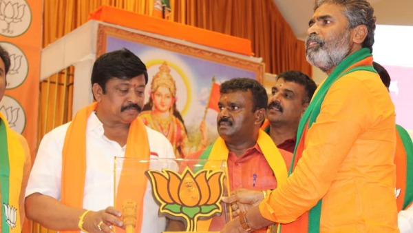 ಒಂದು ಕ್ಷೇತ್ರಕ್ಕಾಗಿ ಹುಡುಕಾಟ ನಡೆಸುತ್ತಿದ್ದಾರೆ