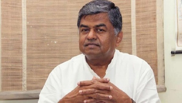 Surathkal Tollgate Merger Controversy: BK Hariprasad outrage against Nalin Kumar Kateel in tweet Surathkal Tollgate Merger Controversy: BK Hariprasad outrage against Nalin Kumar Kateel in tweet