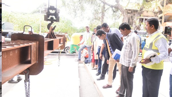 BBMP Chief Commissioner Tushar Girinath Inspects Rapid Road at Old Madras Road