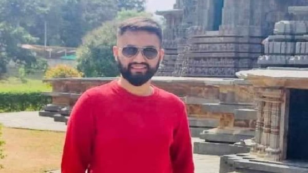 MP Renukacharya Nephew Chandrashekar Last Visited Gowrigadde Vinay Guruji Ashram