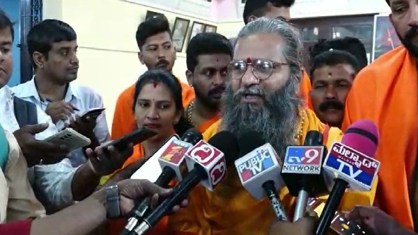 Surrender Dattapeetha to Hindus Says Gangadhar Kulkarni 