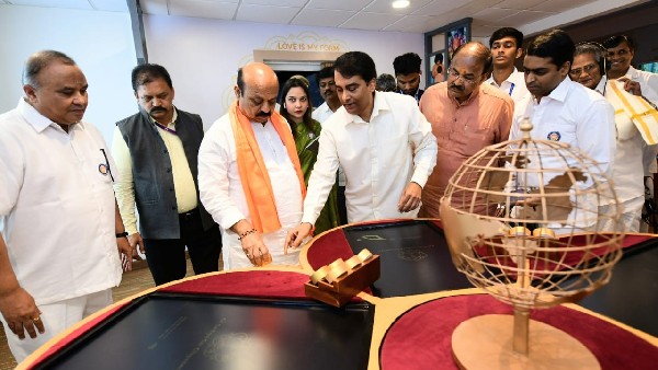 Became vegetarian from Sathya Sai Babas message- CM Basavaraj Bommai Became vegetarian from Sathya Sai Babas message- CM Basavaraj Bommai