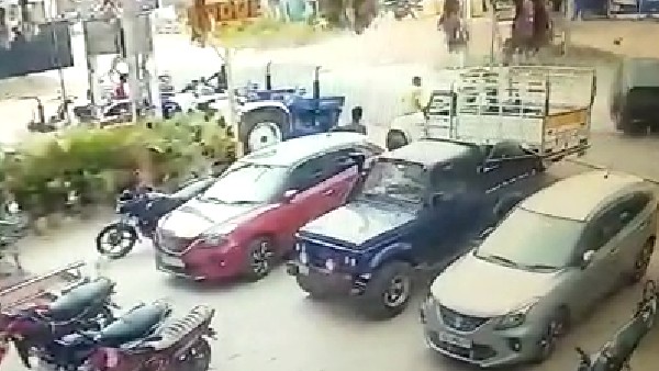 CM Security Vehicle Accident At Chitradurga Hiriyur