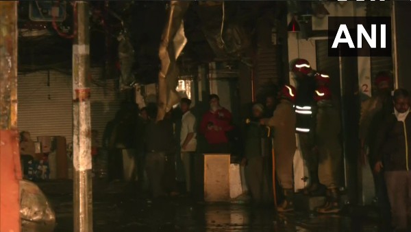 ರಾತ್ರಿ 11 ಗಂಟೆ ಸುಮಾರಿಗೆ ಇಲ್ಲಿ ಬೆಂಕಿ 