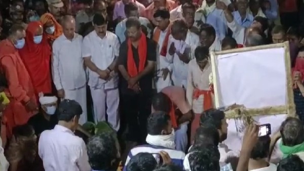 ತುಂಗಾ ನಾಲೆ ಬಳಿ ಪರಿಶೀಲನೆ ತುಂಗಾ ನಾಲೆ ಬಳಿ ಪರಿಶೀಲನೆ