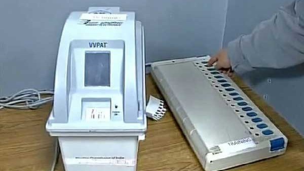 EVMs Transport on private cars in Himachal Pradesh: Congress complaint EVMs Transport on private cars in Himachal Pradesh: Congress complaint