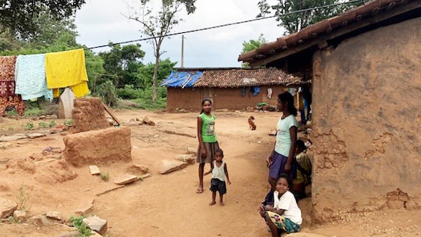 ಬಡವರಿಗೆ ಅರ್ಥಪೂರ್ಣ ಬದುಕು ನೀಡುವುದಕ್ಕೆ ಒತ್ತು 