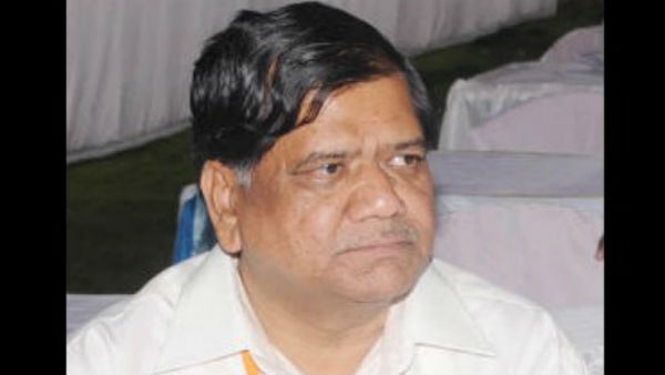 ಪವರ್ ಸೆಂಟರ್‌ಗಳಿಂದಲೇ ಕಾಂಗ್ರೆಸ್‌ಗೆ ಅಧೋಗತಿ 