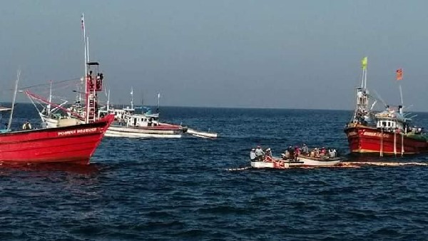 100 ಹೈಸ್ಪೀಡ್ ಬೋಟ್‌ಗಳ ವಿತರಣೆ ಭರವಸೆ 