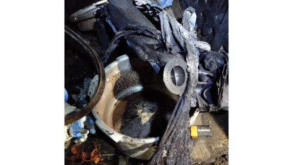 ಪ್ರಯಾಣಿಕನ ಬಾಕ್ಸ್, ಬ್ಯಾಗ್‌ನಿಂದ ಸ್ಫೋಟ!?