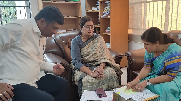 ಸಂಸದೆಯ ಅಧ್ಯಕ್ಷತೆಯಲ್ಲಿ ಸಭೆ 