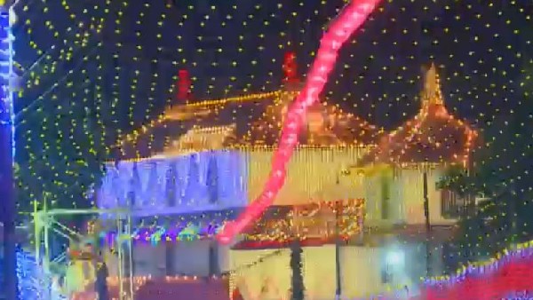 ಧರ್ಮಸ್ಥಳದಲ್ಲಿ ಲಕ್ಷದೀಪೋತ್ಸವಕ್ಕೆ ಸಿದ್ಧತೆ ಧರ್ಮಸ್ಥಳದಲ್ಲಿ ಲಕ್ಷದೀಪೋತ್ಸವಕ್ಕೆ ಸಿದ್ಧತೆ