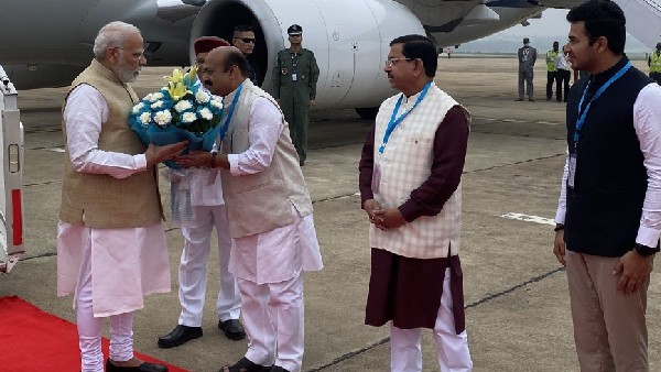 PM Narendra Modi Arrives In Bengaluru For One Day Visit PM Narendra Modi Arrives In Bengaluru For One Day Visit