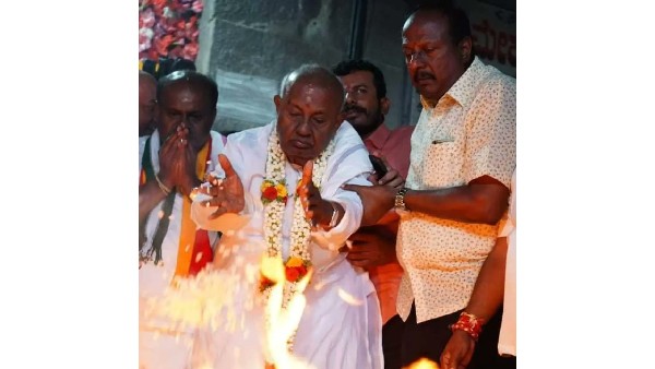 ರಥಯಾತ್ರೆಗೆ ತೆಲಂಗಾಣ ಶಾಸಕ ಹಾಜರು 