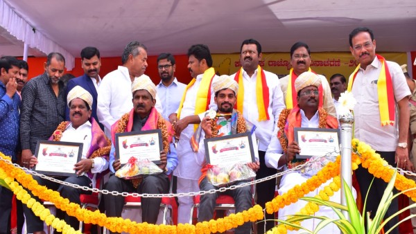 Karnataka Govt will work for Comfortable Educational Facilities for Border Kannada students 