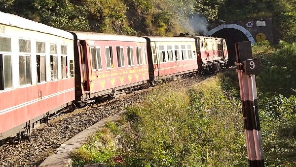  ಕಲ್ಕಾ ಶಿಮ್ಲಾ ರೈಲ್ವೆ ನಿಲ್ದಾಣ 