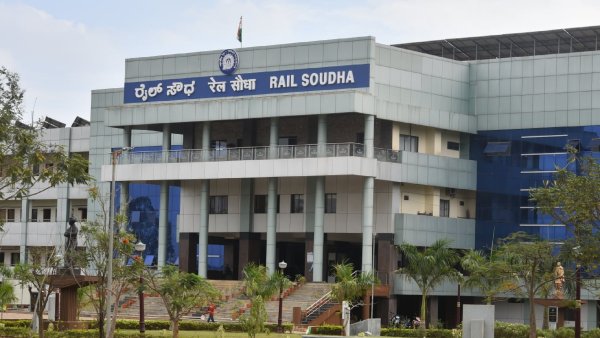 ವೇಳಾಪಟ್ಟಿ ನೀಡುವಂತೆ ಕೇಳಿದ ಇಲಾಖೆ 