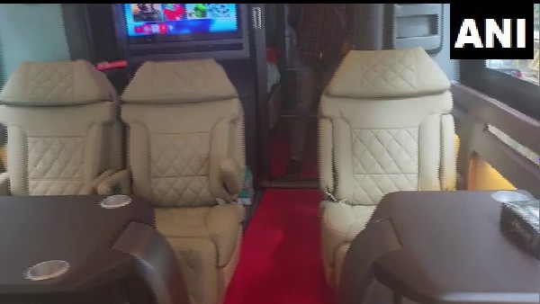  ಯಾತ್ರೆಗೆ ಸಿದ್ಧವಾಗಿದೆ ಸಿದ್ದರಾಮಯ್ಯ ಅವರ ಬಸ್!