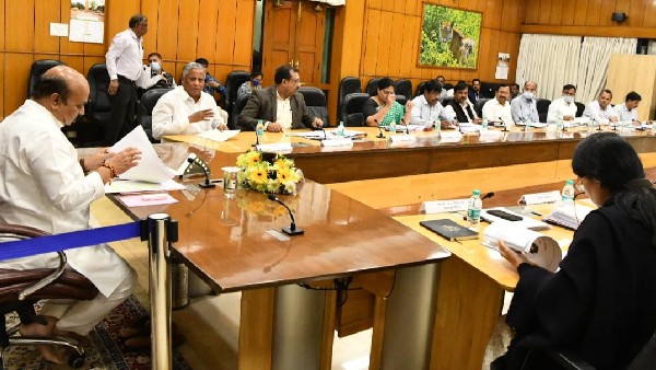 CM Bommai directs officials to complete construction of seven lakh houses by February 2023