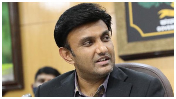 Covid pandemic not over Yet says Karnataka Health Minister sudhakar 