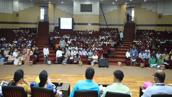 ವೈದ್ಯಕೀಯ ಕಾಲೇಜಿಗೆ ನಿತ್ಯ 1,500 ಜನ ಭೇಟಿ