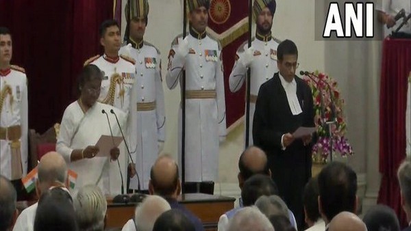 2016 ರಂದು ಸುಪ್ರೀಂ ಕೋರ್ಟ್ನ ನ್ಯಾಯಾಧೀಶ 2016 ರಂದು ಸುಪ್ರೀಂ ಕೋರ್ಟ್ನ ನ್ಯಾಯಾಧೀಶ