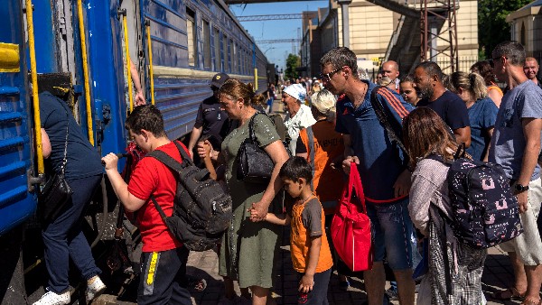 ಮ್ಯಾನ್ಮಾರ್ನಿಂದ ಬಾಂಗ್ಲಾಗೆ ಹೋದ ರೋಹಿಂಗ್ಯಾ ಮುಸ್ಲಿಮರು ಮ್ಯಾನ್ಮಾರ್ನಿಂದ ಬಾಂಗ್ಲಾಗೆ ಹೋದ ರೋಹಿಂಗ್ಯಾ ಮುಸ್ಲಿಮರು