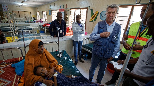 ಜನರು ದೇಶ ತೊರೆಯುತ್ತಿರುವ ಕಾರಣವಾಗುತ್ತಿರುವ ಅಂಶಗಳು ಜನರು ದೇಶ ತೊರೆಯುತ್ತಿರುವ ಕಾರಣವಾಗುತ್ತಿರುವ ಅಂಶಗಳು