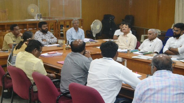 Bagalkot Deputy Commissioner Request To Farmers And Sugar Factory Owners For Do Not Disturb The Peace