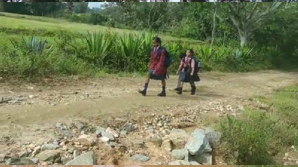 ಲೋಕೋಪಯೋಗಿ ಇಲಾಖೆ-ಜಿ.ಪಂ ಇಂದ ಗೊಂದಲ ಲೋಕೋಪಯೋಗಿ ಇಲಾಖೆ-ಜಿ.ಪಂ ಇಂದ ಗೊಂದಲ