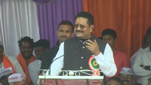 ಯಾರೇ ಸಿಎಂ ಆದರೂ ಅವರಿಗೆ ನಮ್ಮ ಸಮಾಜದ ಆಶೀರ್ವಾದ ಬೇಕು