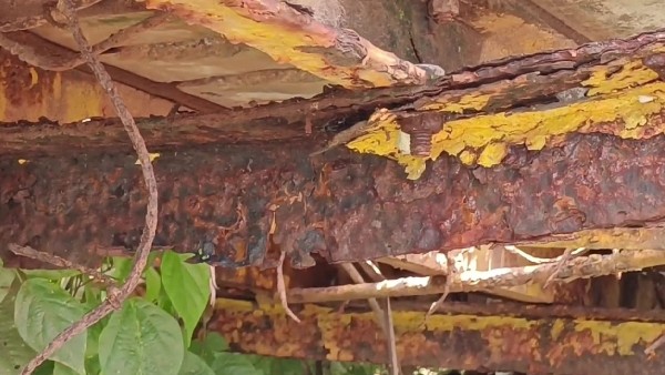 ಪ್ರವಾಸಿಗರ ಸೆಳೆಯುತ್ತಿರುವ ತೂಗು ಸೇತುವೆ ಪ್ರವಾಸಿಗರ ಸೆಳೆಯುತ್ತಿರುವ ತೂಗು ಸೇತುವೆ