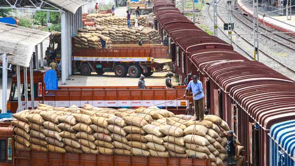 Wheat stock level is halves down in last year in India