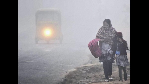 Very lower temperature recorded in several districts of Karnataka create cold weather