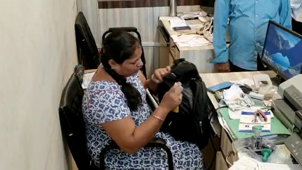  ಬ್ಯಾಂಕ್‌ನಿಂದಲೇ ಗ್ರಾಹಕರ ಠೇವಣಿಗೆ ಖನ್ನ