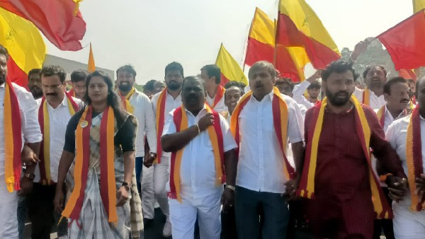 ಕನ್ನಡಿಗರ ಸ್ವಾಭಿಮಾನವನ್ನು ಕೆಣುಕಬಾರದು ಕನ್ನಡಿಗರ ಸ್ವಾಭಿಮಾನವನ್ನು ಕೆಣುಕಬಾರದು