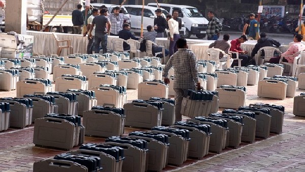 ಬೋಗಸ್ ಆರೋಪಗಳನ್ನು ಮೆಟ್ಟಿನಿಂತೆ- ಕೇಜ್ರಿವಾಲ್ ಬೋಗಸ್ ಆರೋಪಗಳನ್ನು ಮೆಟ್ಟಿನಿಂತೆ- ಕೇಜ್ರಿವಾಲ್