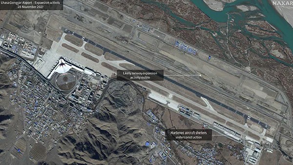  ಫ್ಲಾಂಕರ್-ಟೈಪ್ ಫೈಟರ್ ಜೆಟ್‌ ಹೊಂದಿರುವ ಚೀನಾ