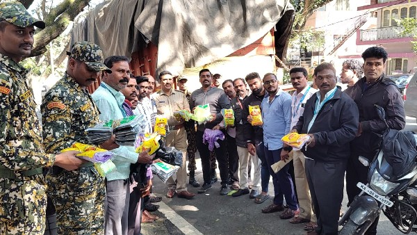 BBMP officials raid and seized more than 19.5 tons of plastic in 3 trucks on Thursday
