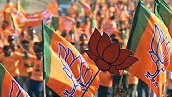 Bjp Slams Dk Shivakumar Veera Savarkar Statement 