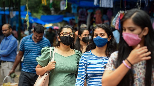 Masks wearing compulsorily in offices: Chikkamagaluru Deputy commissioner K.N. Ramesh notice