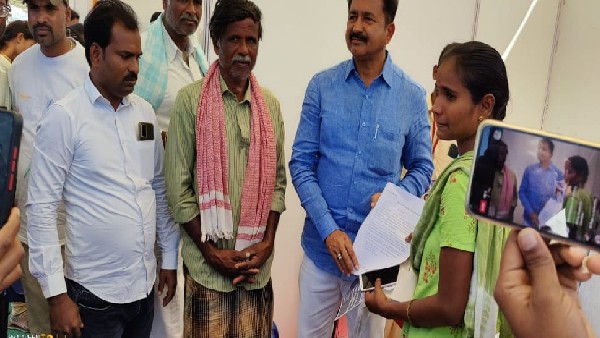 Job fair in Hiriyur: T.D. Srinivas tears remembering job aspirants