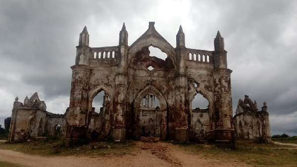 ವೆಡ್ಡಿಂಗ್ ಫೋಟೋ ಶೂಟ್ಗಳು ನಡೆಯುತ್ತವೆ ವೆಡ್ಡಿಂಗ್ ಫೋಟೋ ಶೂಟ್ಗಳು ನಡೆಯುತ್ತವೆ