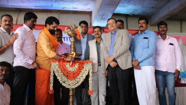 ವಿದ್ಯಾರ್ಥಿಗಳಿಗೆ ಪಾಠದ ಜೊತೆ ನೈತಿಕತೆ ಕಲಿಸಬೇಕು