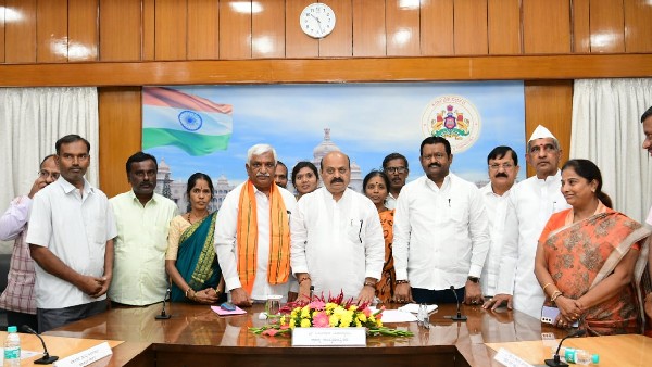 Vidyanidhi Scheme For Children Of 46 Thousand Weavers Families Says Basavaraj Bommai Vidyanidhi Scheme For Children Of 46 Thousand Weavers Families Says Basavaraj Bommai