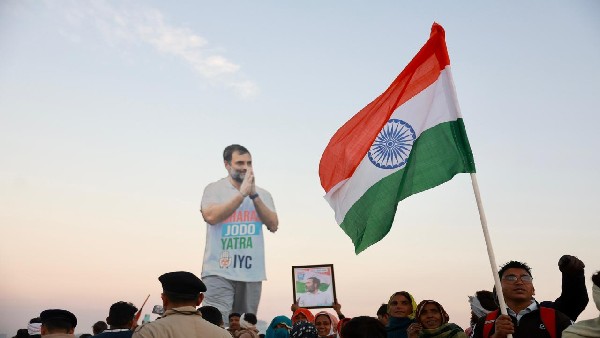 ಅಡ್ಮಿರಲ್ ಎಲ್ ರಾಮದಾಸ್, ಆದಿತ್ಯ ಠಾಕ್ರೆ ಭಾಗಿ 