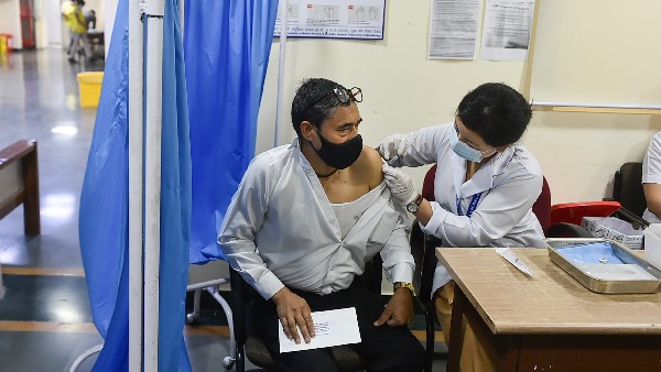 ಬೂಸ್ಟರ್ ಮೂಲಕ ಪ್ರತಿರೋಧಕ ಅಭಿವೃದ್ಧಿ 