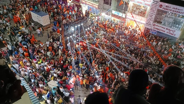 ಎಲ್ಲಾ ದಾಖಲೆಗಳನ್ನು ಮೀರಿ ವಿಜೃಂಭಿಸಿದ ಶೋಭಾಯಾತ್ರೆ